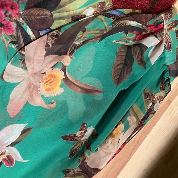 Chico's Green Floral Blouse - Picture 6 of 6